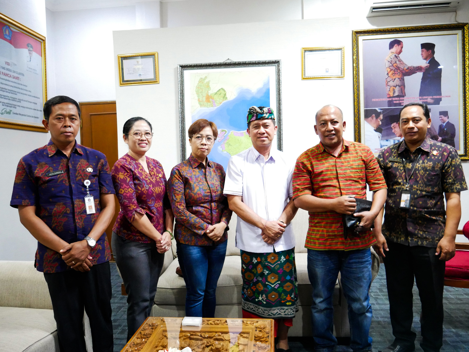 Perkenalan dan Koordinasi, Pimpinan Bawaslu Klungkung Audiensi dengan Bupati Suwirta