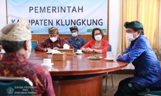 Bupati Suwirta Sambut Baik Program Pendidikan Politik  Bawaslu