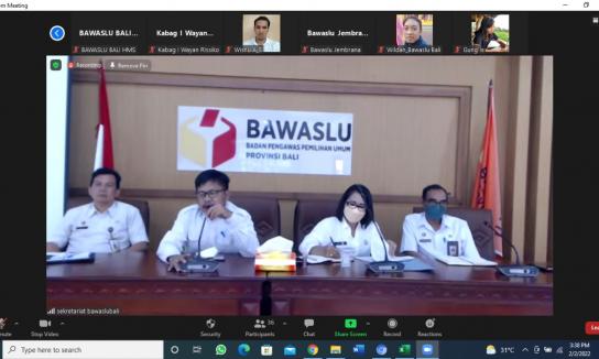 Rapat Sinkronisasi Penyusunan Timeline Kegiatan Tahun 2022 Bawaslu Bali Libatkan Bawaslu Kabupaten/Kota