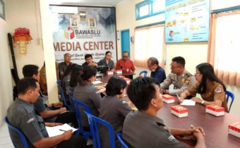 Rapat Pembahasan Teknis Pengukuhan dan Pelantikan Saka Adhiyasta Pemilu dan Sosialisasi Pengawasan Pemilu