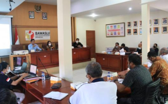 Ketua Bawaslu Klungkung Hadiri Rapat Evaluasi Penanganan Barang Dugaan Pelanggaran