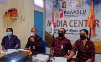 Bawaslu Klungkung Adakan Rapat Manjemen SDM Pengawas dan Kesekretariatan 