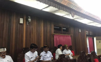 Rapat Paripurna Pembahasan 3 Ranperda Kabupaten Klungkung